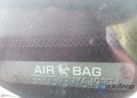 1998 Mercury Grand Marquis from USA, damaged, VIN 2MEFM75W3WX649384